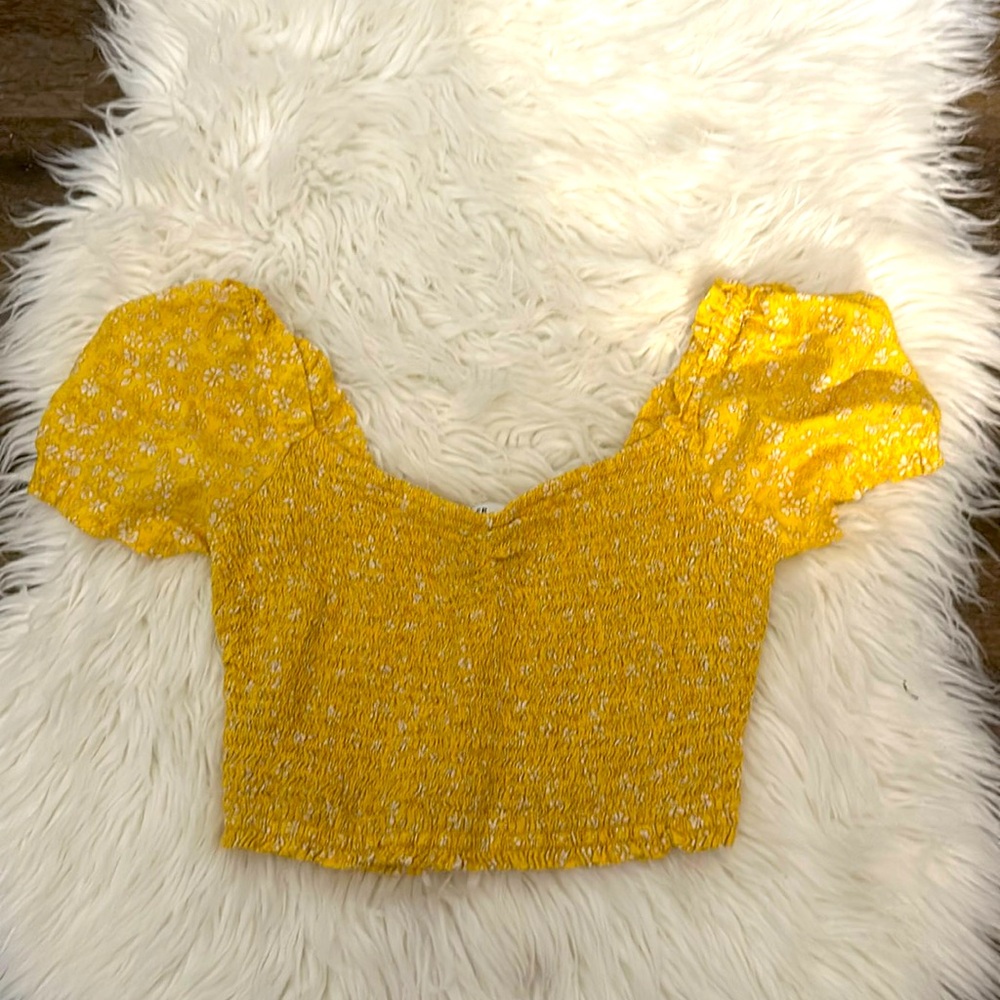 Hollister crop top